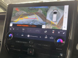【パノラミックビューモニター】専用のカメラにより、上から見下ろしたような視点で360度クルマの周囲を確認することができます☆死角部分も確認しやすく、狭い場所での切り返しや駐車もスムーズに行えます。