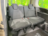 3列目シートはもちろん状態良好☆大人でもゆったりと座って頂けますので、大人数でのお出かけもラクラクです♪ご家族で、気の知れた仲間で、ドライブに行くのが楽しみですね♪