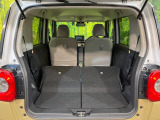 後席を格納すると、これだけの広さが!シーンに合わせたシートアレンジで、大きな荷物も積むことが出来ます♪