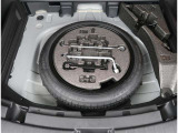 【スペアタイヤ】スペアタイヤ完備しています万が一の時も安心です。