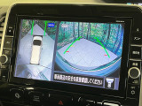 【アラウンドビューモニター】専用のカメラにより、上から見下ろしたような視点で360度クルマの周囲を確認することができます☆死角部分も確認しやすく、狭い場所での切り返しや駐車もスムーズに行えます。