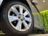 【純正18インチアルミホイール】外観にマッチした純正アルミホイールを装着しております。各種社外アルミホイールや、スタッドレスタイヤも取扱いしております。是非ご相談ください♪