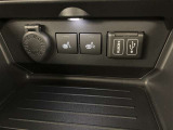 ご購入して頂いた車両は、ご納車前に、しっかり点検・整備してからの、ご納車になります。点検箇所は、エンジンオイル交換・ワイパーゴム・ブレーキ点検・調整・その他を確認の上、ご納車いたします。