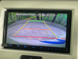【バックカメラ】駐車時に後方がリアルタイム映像で確認できます。大型商業施設や立体駐車場での駐車時や、夜間のバック時に大活躍!運転スキルに関わらず、今や必須となった装備のひとつです!