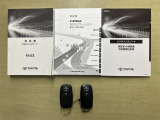 車両取扱説明書・ナビゲーション説明書・整備点検記録簿が揃っております。