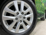 【純正20インチアルミホイール】外観にマッチした純正アルミホイールを装着しております。各種社外アルミホイールや、スタッドレスタイヤも取扱いしております。是非ご相談ください♪