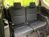 3列目シートはもちろん状態良好☆大人でもゆったりと座って頂けますので、大人数でのお出かけもラクラクです♪ご家族で、気の知れた仲間で、ドライブに行くのが楽しみですね♪