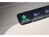 ECONスイッチの効果とあなたの運転で、クルマと力をあわせ「燃費向上=ガソリン代の節約=CO2 削減」のチャレンジをお楽しみください。
