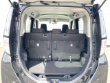 普段のお買い物や通勤、送迎等に十分な荷室スペースを確保しております。セカンドシートを倒すと、大きな荷物の積載も可能です♪