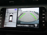 アラウンドビューモニターの映像が大画面ナビにも表示出来ますのでバックも縦列駐車にも便利です。