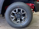 【純正15インチアルミホイール】外観にマッチした純正アルミホイールを装着しております。各種社外アルミホイールや、スタッドレスタイヤも取扱いしております。是非ご相談ください♪