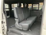 ゆとりある広々とした車内空間は、ドライブを始め買い物やレジャーなど、幅広く活躍します。一人でもみんなとでもお出かけを楽しみましょう!