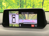 【360&deg;ビューモニター】専用のカメラにより、上から見下ろしたような視点で360度クルマの周囲を確認することができます☆縦列駐車や幅寄せ時に活躍してくれます♪