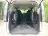 後席を格納すると、これだけの広さが!シーンに合わせたシートアレンジで、大きな荷物も積むことが出来ます♪