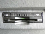 ナビ連動タイプのETC車載機です。ナビゲーションと連動してくれますのでカード未挿入を知らせてくれるなど便利な機能が追加されています。