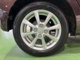 純正アルミホイールで足元バッチリ