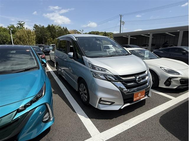 日産 セレナ 