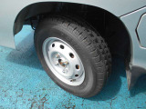 タイヤはダンロップ製バンタイヤ付き!!タイヤ山は7〜8分山あり!!新品&スタッドレスタイヤも格安海外品から国産品まで各種取り扱えますので交換ご希望の方はお気軽にご相談下さい!!!