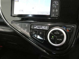 オートエアコンです。適切な温度を保ち、オールシーズン快適です。