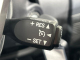 【クルーズコントロール】高速道路もラクラク走行。アクセルを離しても一定速度で走行ができ、長距離運転時の負担を軽減!加速・減速も簡単なスイッチ操作で調整できます。