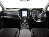 運転席周りは全スバル車共通で、すっきりとしております