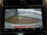 バックガイドモニターで、後方を確認しながら安心して駐車することができます。運転初心者も熟練者も必須の機能ですよ!