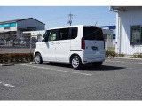 大口なトランクルームです。幅広で荷物の出し入れが簡単になります!
