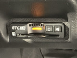 いまや快適なカーライフに欠かせないETCが付いています。