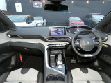 3008 GT ハイブリッド4 4WD 