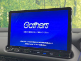 【メーカー純正ナビ】インテリアに溶け込むスタイリッシュな「専用設計」メーカーナビを装備♪視認性や操作性など基本性能にも優れ、より上質なカーライフをお楽しみいただけます。