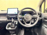シエンタならではの見晴らしのよい前方視界で、快適なドライブをお楽しみいただけます。