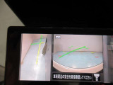 サイドブラインドカメラです。左前方を映します。巻き込みの確認ができますよ