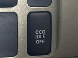 【アイドリングストップ】赤信号や渋滞で停車した際にエンジンを停止し、無駄な燃料の消費を抑えます。燃費向上や環境保護につなげる機能♪エンジンはブレーキを離せば再始動します。