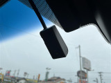 【ドライブレコーダー】映像・音声などの運転中の記録を残します。事故などを起こした起こされた時の証拠になりえますので、もしも時でも安心ですね。