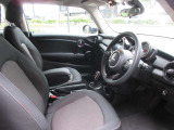 運転席周り。清潔に保たれています。