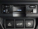 非常時やキャンプなどに役立つAC100Vコンセント付きです。ETCも装備してます。