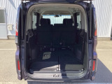 3列目シートをたたむとこんなに広いスペースが!