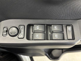 【電動格納ミラーつき】狭い駐車場でも安心です♪