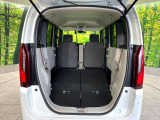 後席を格納すると、これだけの広さが!シーンに合わせたシートアレンジで、大きな荷物も積むことが出来ます♪