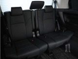 サードシートも広々とした空間をご用意しております!シートアレンジにて、快適スペースを作ることも可能となっております!アレンジパターンも豊富で、様々なシーンにご利用いただけます!