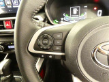 ステアリングスイッチで車両情報を切り替えて必要な情報を確認したりできます。
