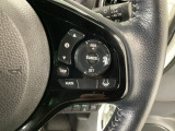 【アダプティブ・クルーズ・コントロール】予め設定した車速内でクルマが自動的に加減速。 前走車との適切な車間距離を維持しながら追従走行し、高速道路でのドライバーの疲労を軽減してくれる嬉しい機能付♪