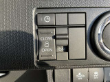 後席の左側の電動スライドドアは運転席側からも操作できます。ON/OFFの切り替えが出来ますので、状況によって使い分けられます。