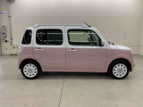 軽自動車、小型車を中心に常時300台展示車を御用意させて頂いております