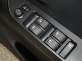 電動格納式ドアミラー・パワーウインドウを装備しています。