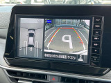 空から車を見たような「アラウンドビューモニター」!車の周りが一目で確認できるので、小さなお子様や障害物があっても安心して乗ることができます。
