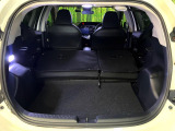 普段のお買い物や通勤、送迎等に十分な荷室スペースを確保しております。セカンドシートを倒すと、大きな荷物の積載も可能です♪