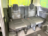 3列目シートはもちろん状態良好☆大人でもゆったりと座って頂けますので、大人数でのお出かけもラクラクです♪ご家族で、気の知れた仲間で、ドライブに行くのが楽しみですね♪