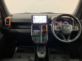 運転席助手席も広々とお乗り頂けます