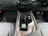 なめらかな電制シフトです低燃費でお財布にもやさしいです